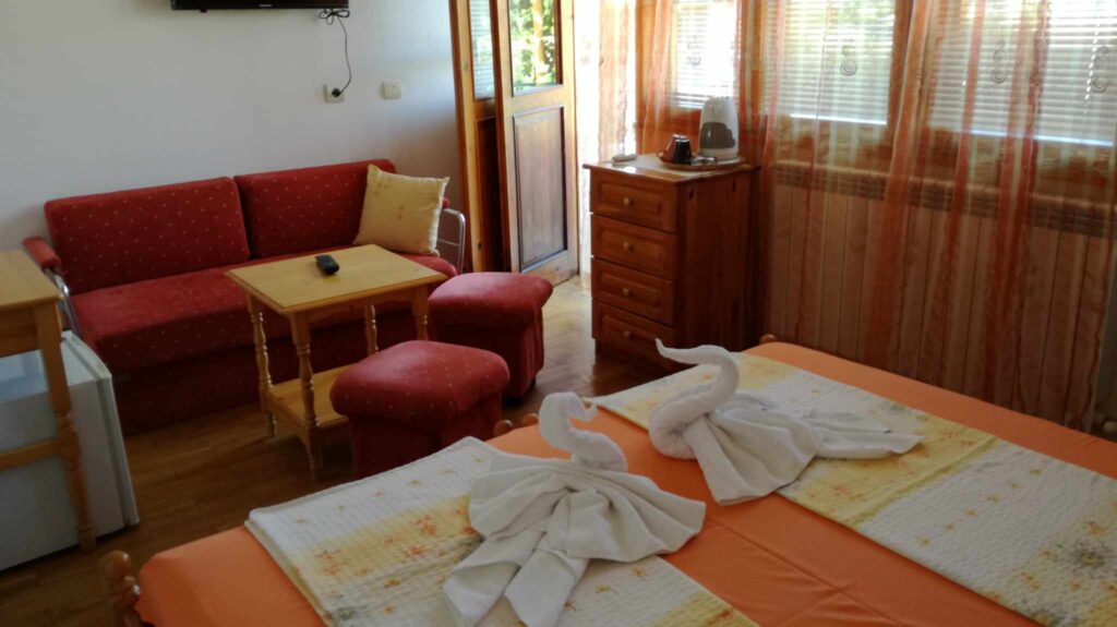 435694369_403744635913997_5722363391170647192_n